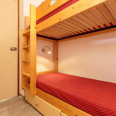 Appart. Skis Aux Pieds, Terrasse Sud, Central, 4 Pers, Tv, Parking, Casier A - Fr-1-351-148 Apartment