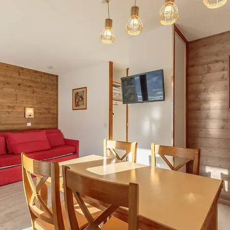 Apartment Appart. Skis Aux Pieds, Terrasse Sud, Central, 4 Pers, Tv, Parking, Casier A - Fr-1-351-148