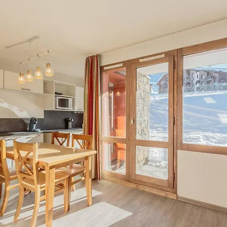 Apartment Appart. Skis Aux Pieds, Terrasse Sud, Central, 4 Pers, Tv, Parking, Casier A - Fr-1-351-148